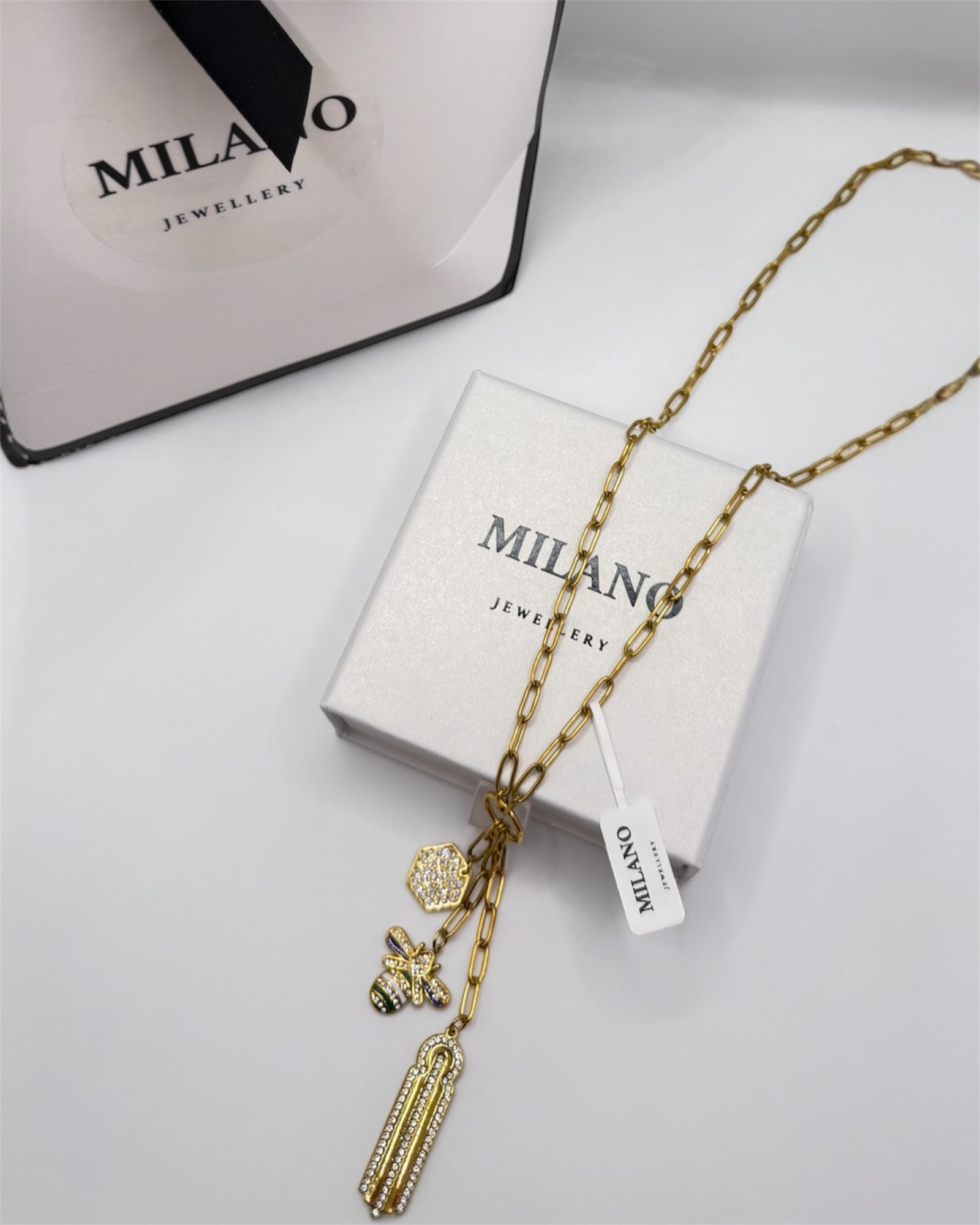 🪰 Collar Libélula de Oro 18K sobre Acero Inoxidable ✨
