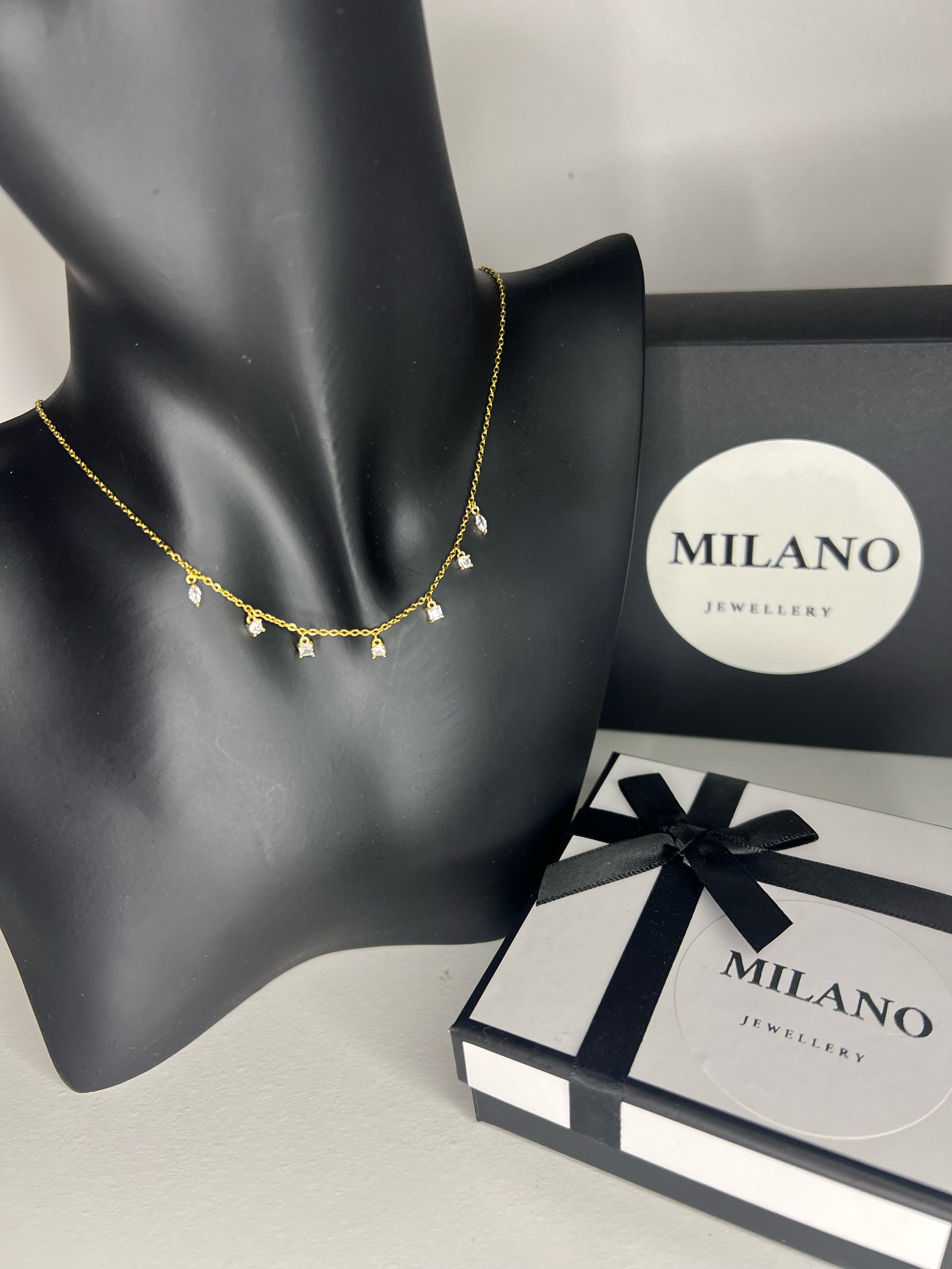 Collar Elegante - Oro 18K sobre Acero Inoxidable