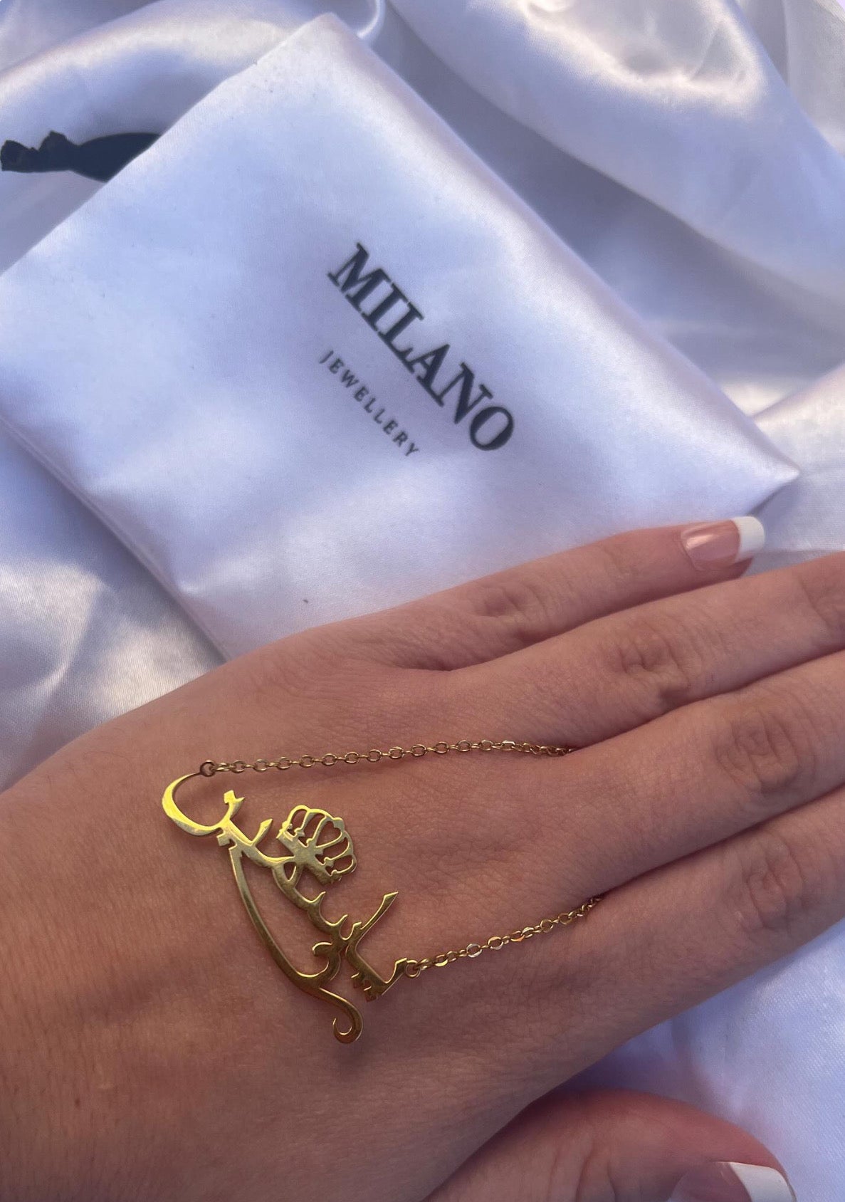 Collar Personalizado con Corona - Oro 18K sobre Acero Inoxidable