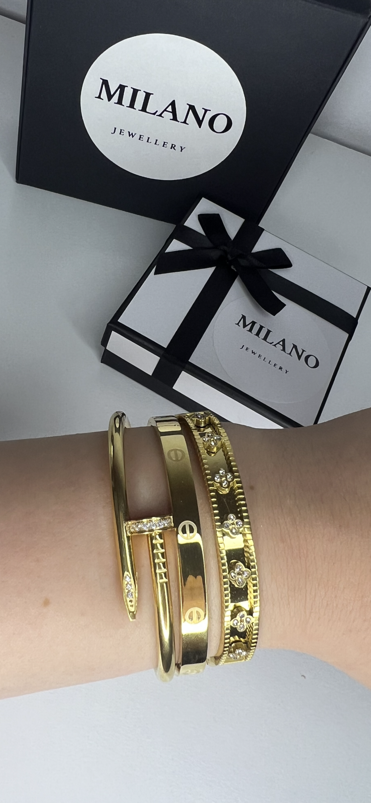 Set de brazaletes Doradas Milano - Trio Elegante