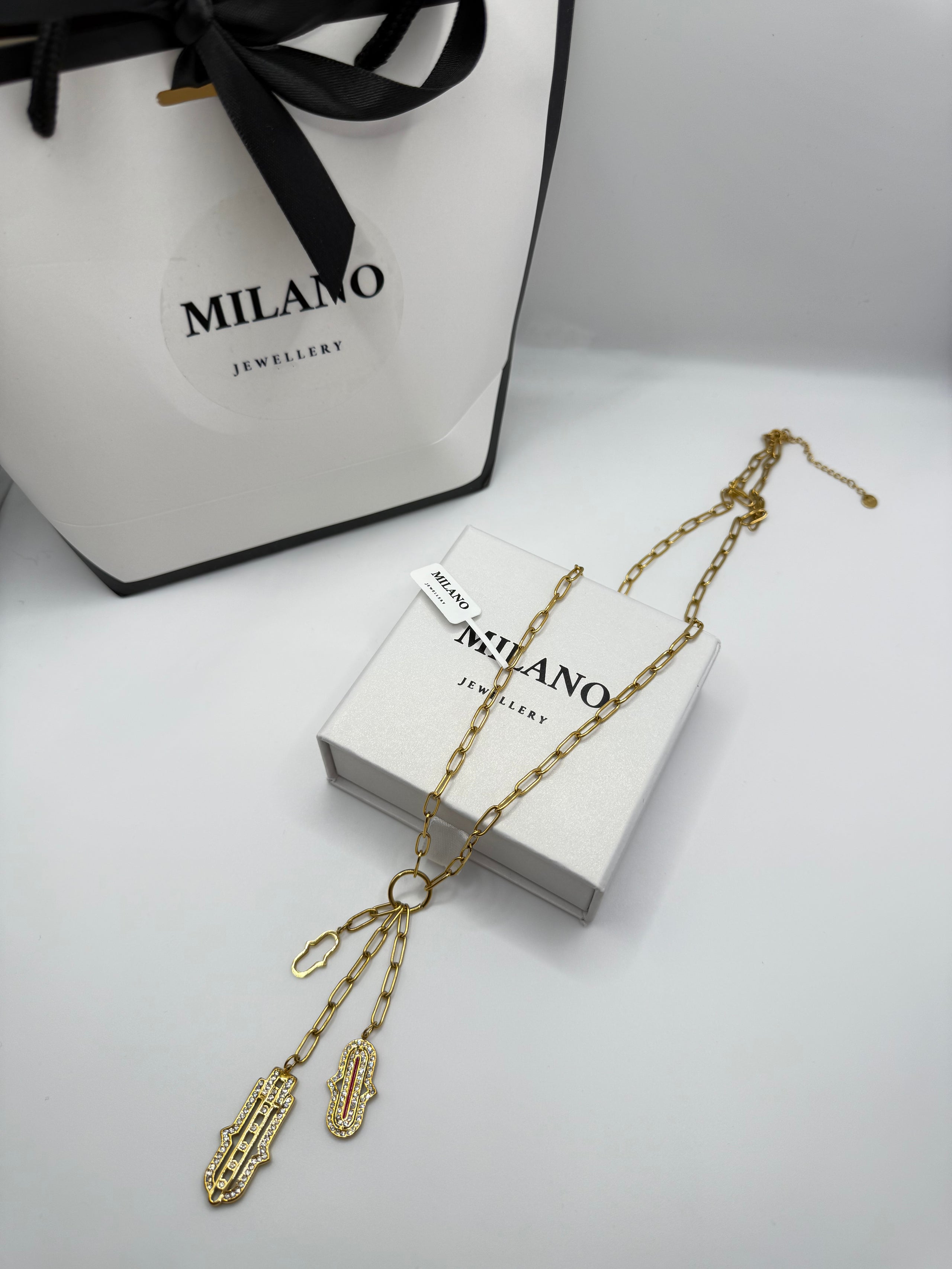 🪬 Collar Mano de Fátima de Oro 18K sobre Acero Inoxidable ✨
