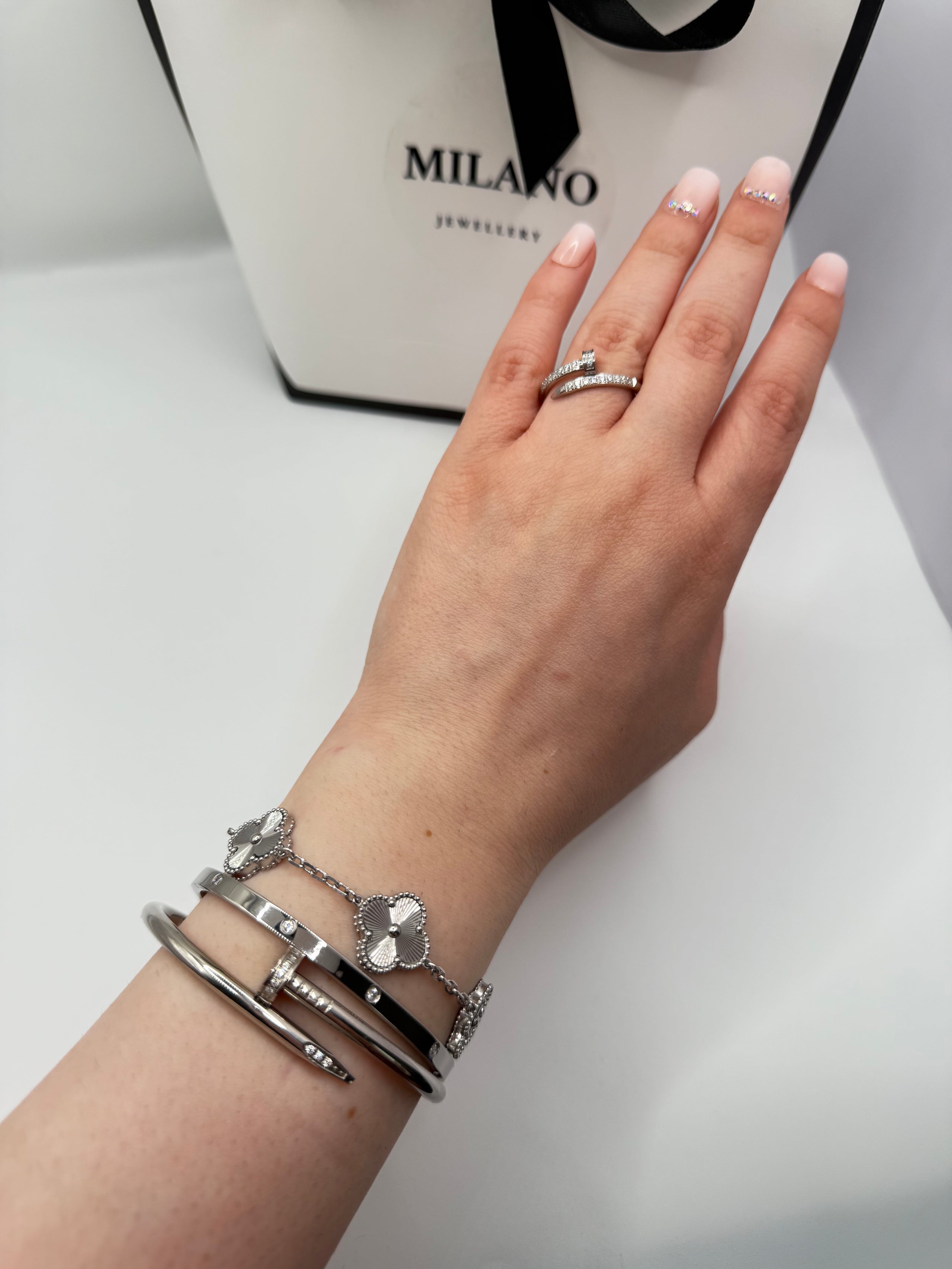 ✨ Pack Plateado - 2 Brazaletes + Pulsera + Anillo 💍